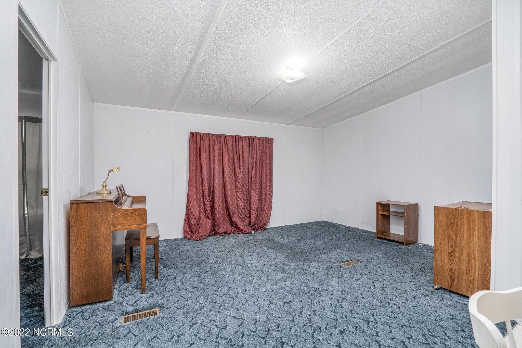 4559 Landfill Road Wilson, NC 27893 - Photo 8 of 26 009-4559LandfillRoad-Wilson-NC-27893-SMA