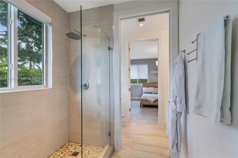 $3,245,000 | 5602 Southwest 65th Court, South Miami, FL 33143