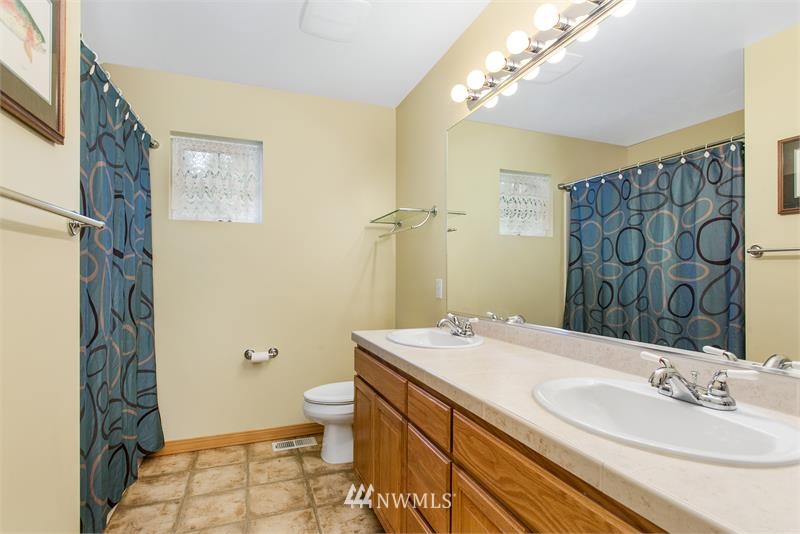 17420 5th Place West Bothell, WA 98012 - Photo 21 of 25