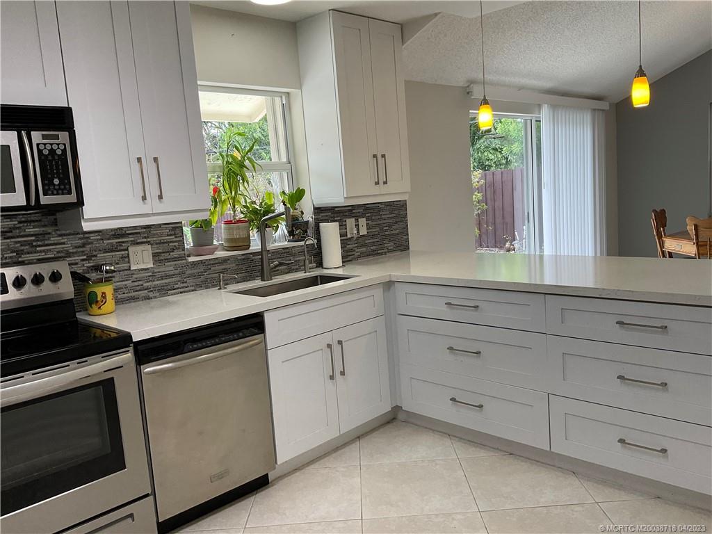 1503 Southwest 1st Avenue Boca Raton, FL 33432 - Photo 4 of 18 Gallery Image 4