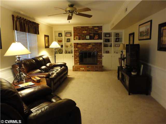 518 Watch Hill Road Midlothian, VA 23114 - Photo 2 of 9 Den/Family/Great Room