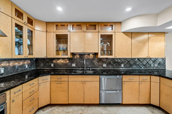 $10,000 | 1005 Bel Air Drive, Highland Beach, FL 33487