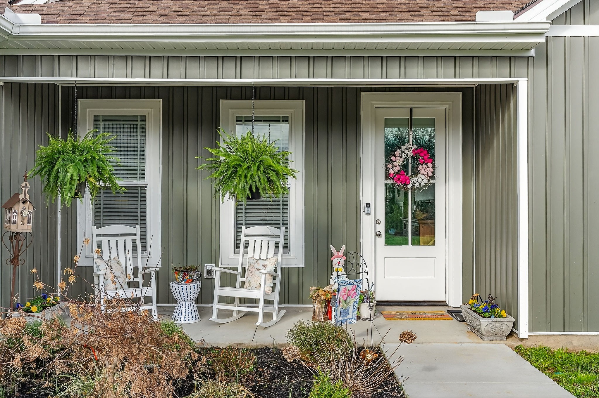 1073 Arch Cope Road Morrison, TN 37357 - Photo 38 of 42 a front view of house with outdoor seating