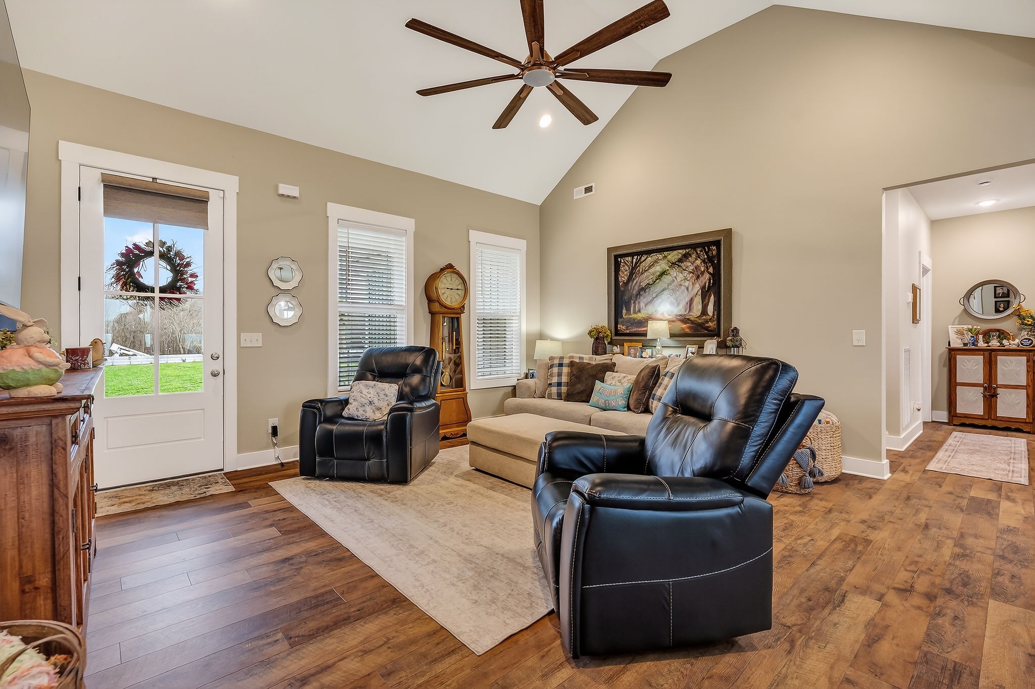 1073 Arch Cope Road Morrison, TN 37357 - Photo 4 of 42 a living room with furniture