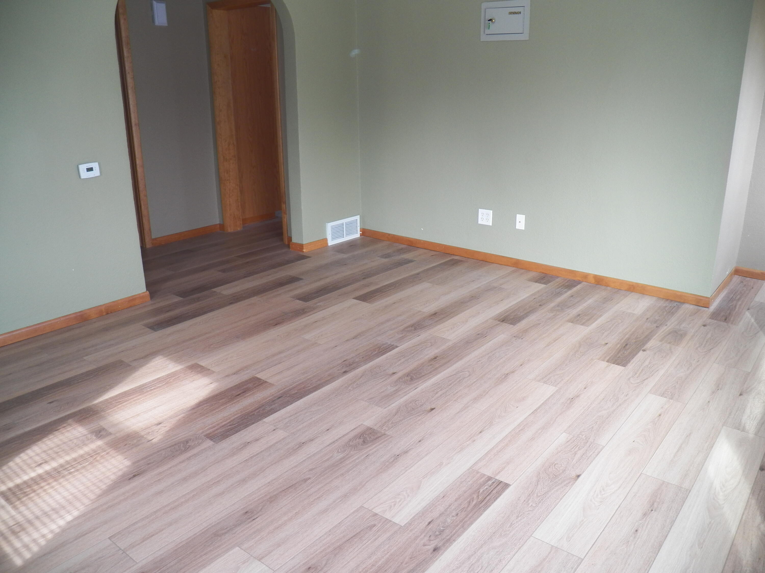 3606 Division Street Manitowoc, WI 54220 - Photo 11 of 45 Living Rm View 2