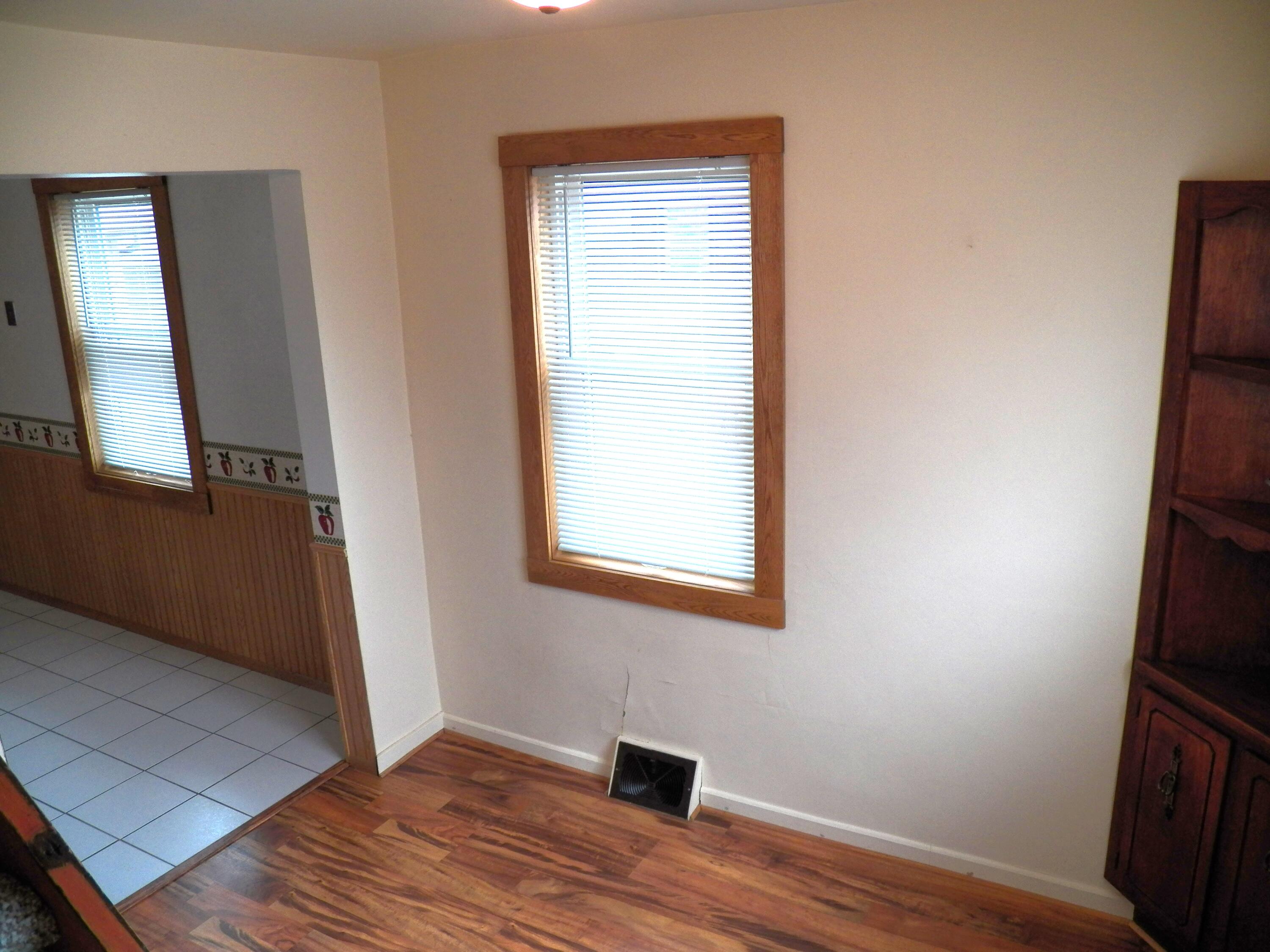 3606 Division Street Manitowoc, WI 54220 - Photo 13 of 45 Dining Area View 2