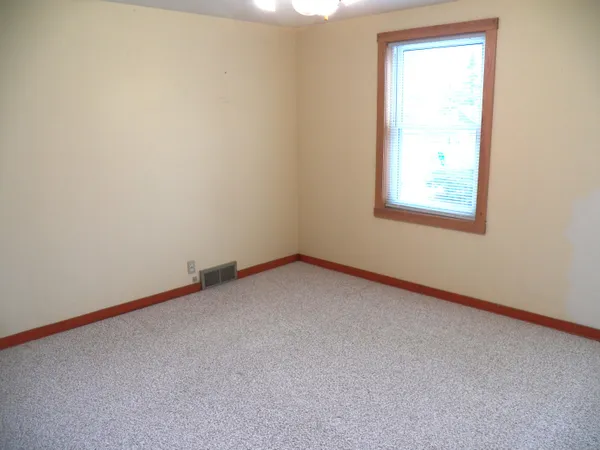 $259,900 | 3606 Division Street, Manitowoc, WI 54220