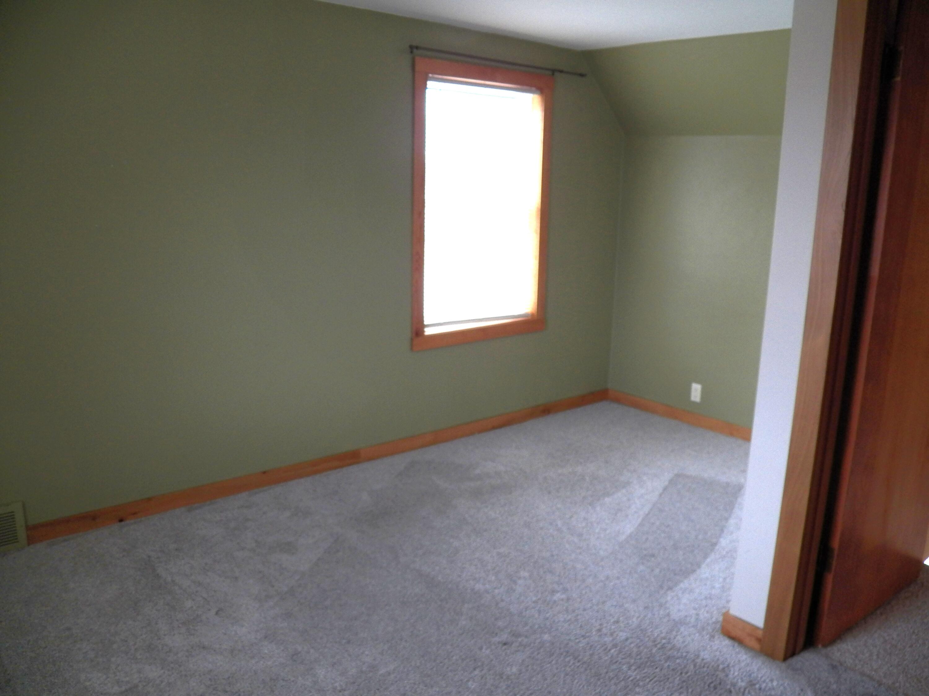 3606 Division Street Manitowoc, WI 54220 - Photo 20 of 45 BR 2 View 1