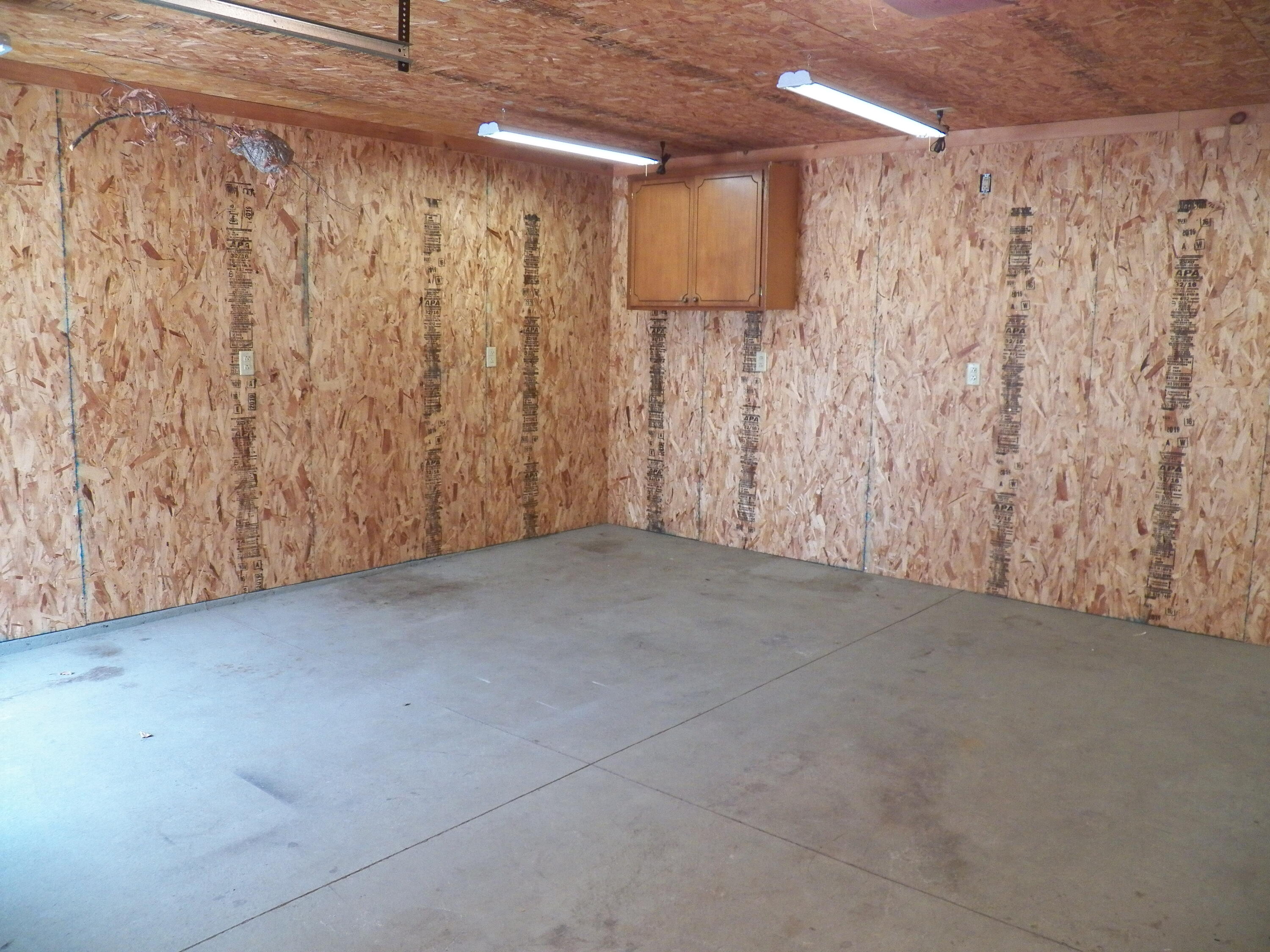 3606 Division Street Manitowoc, WI 54220 - Photo 34 of 45 1.5 Car Garage Inside View 2