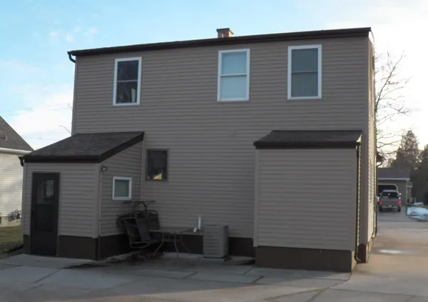 $259,900 | 3606 Division Street, Manitowoc, WI 54220