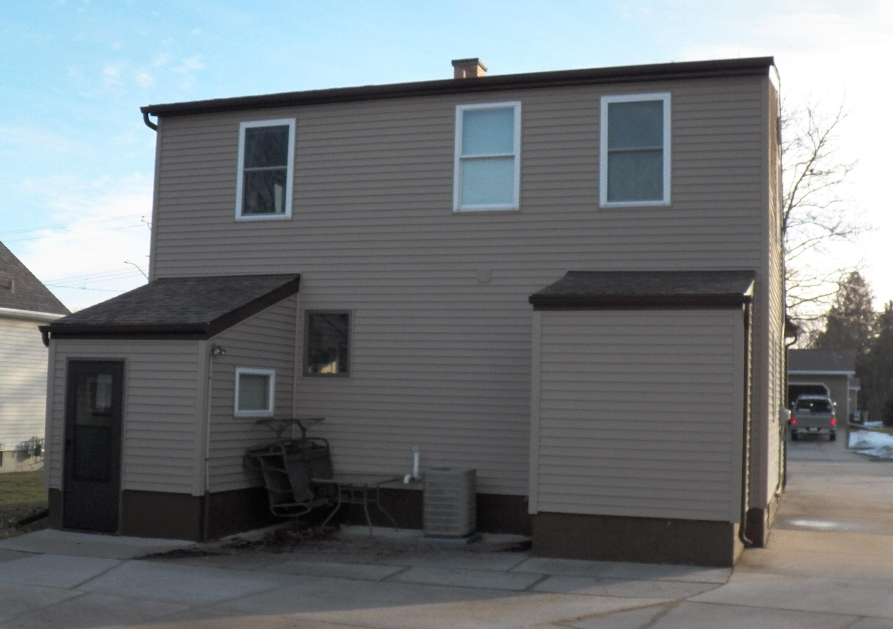 3606 Division Street Manitowoc, WI 54220 - Photo 45 of 45 Back View of House