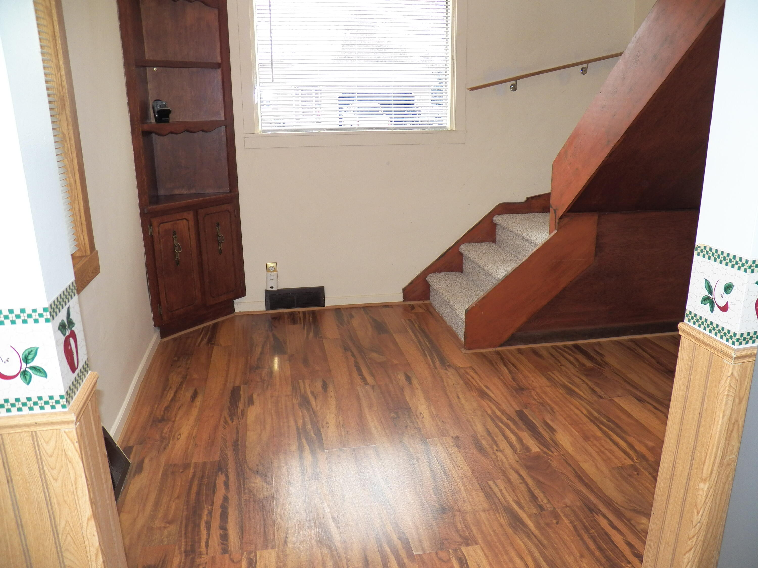 3606 Division Street Manitowoc, WI 54220 - Photo 5 of 45 Dining Room View 1