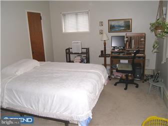 425 Norma Road Ambler, PA 19002 - Photo 2 of 9 Bedroom - Main