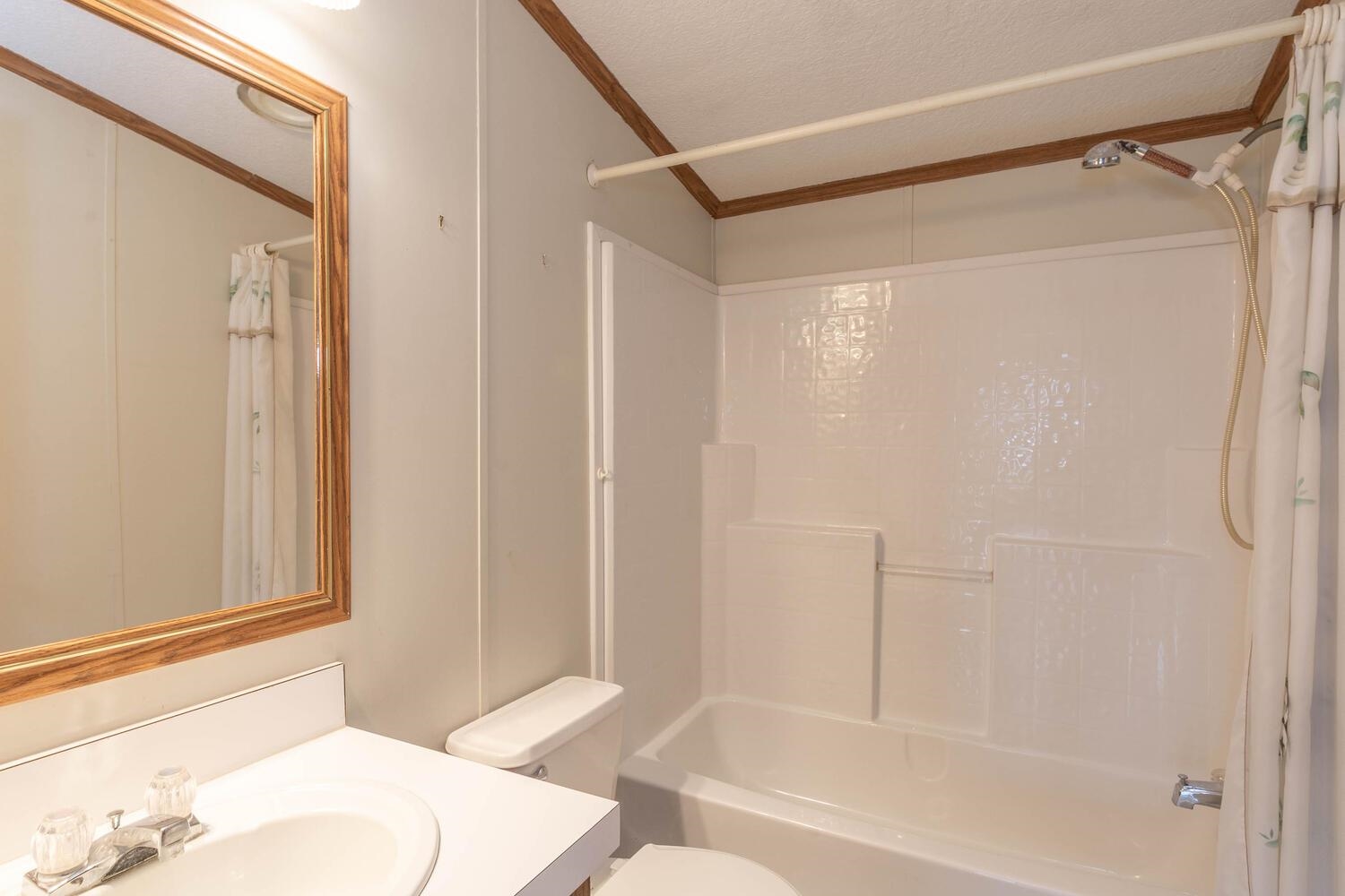 588 East Miller Road Bloomfield, IN 47424 - Photo 23 of 29 Gallery Image 23