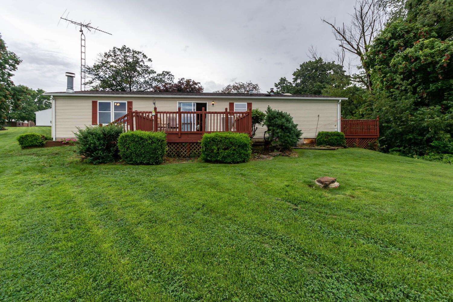 588 East Miller Road Bloomfield, IN 47424 - Photo 24 of 29 Gallery Image 24