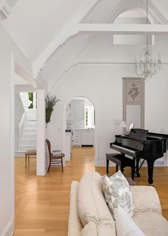 $1,695,000 | 2255 French Creek Circle, Wayzata, MN 55391