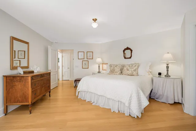 $1,695,000 | 2255 French Creek Circle, Wayzata, MN 55391