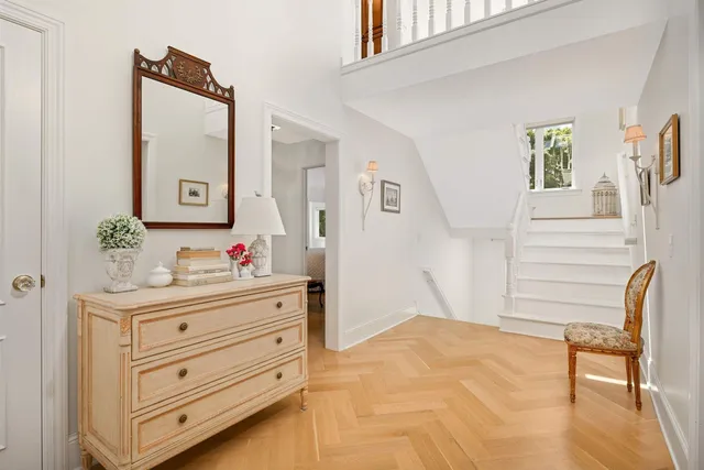 $1,695,000 | 2255 French Creek Circle, Wayzata, MN 55391