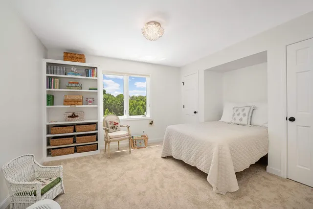 $1,695,000 | 2255 French Creek Circle, Wayzata, MN 55391