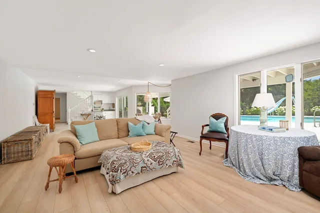 $1,695,000 | 2255 French Creek Circle, Wayzata, MN 55391