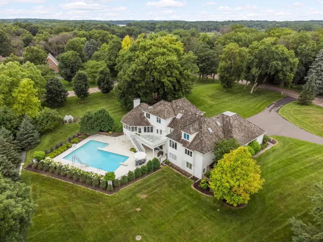 $1,695,000 | 2255 French Creek Circle, Wayzata, MN 55391