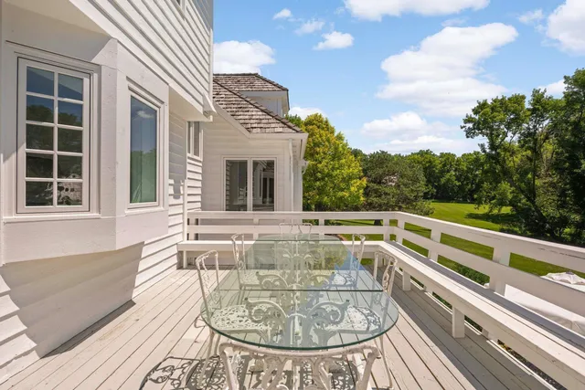 $1,695,000 | 2255 French Creek Circle, Wayzata, MN 55391