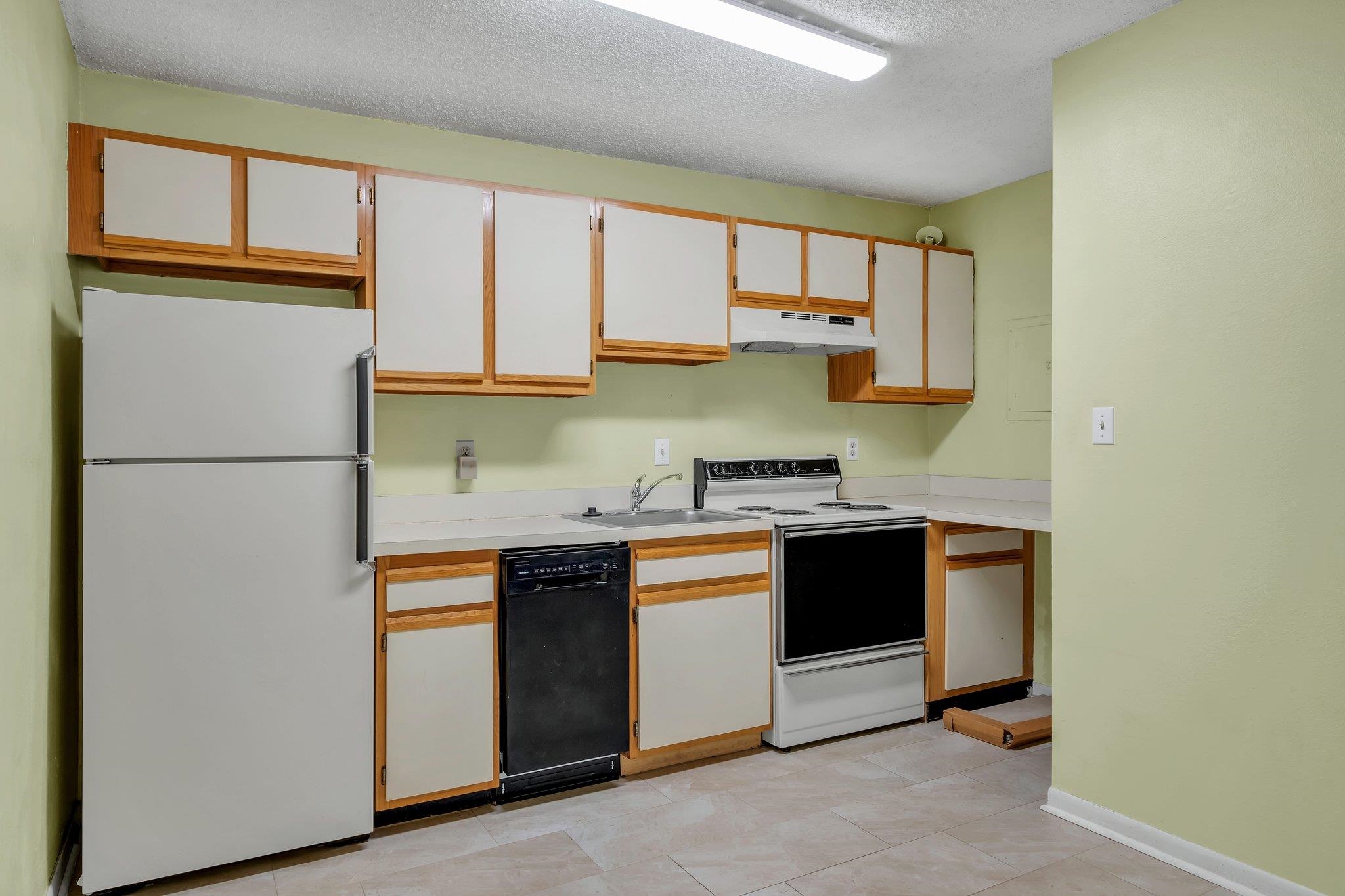 403 Hayden Road, Unit 205 Tallahassee, FL 32304 - Photo 12 of 17 Gallery Image 12