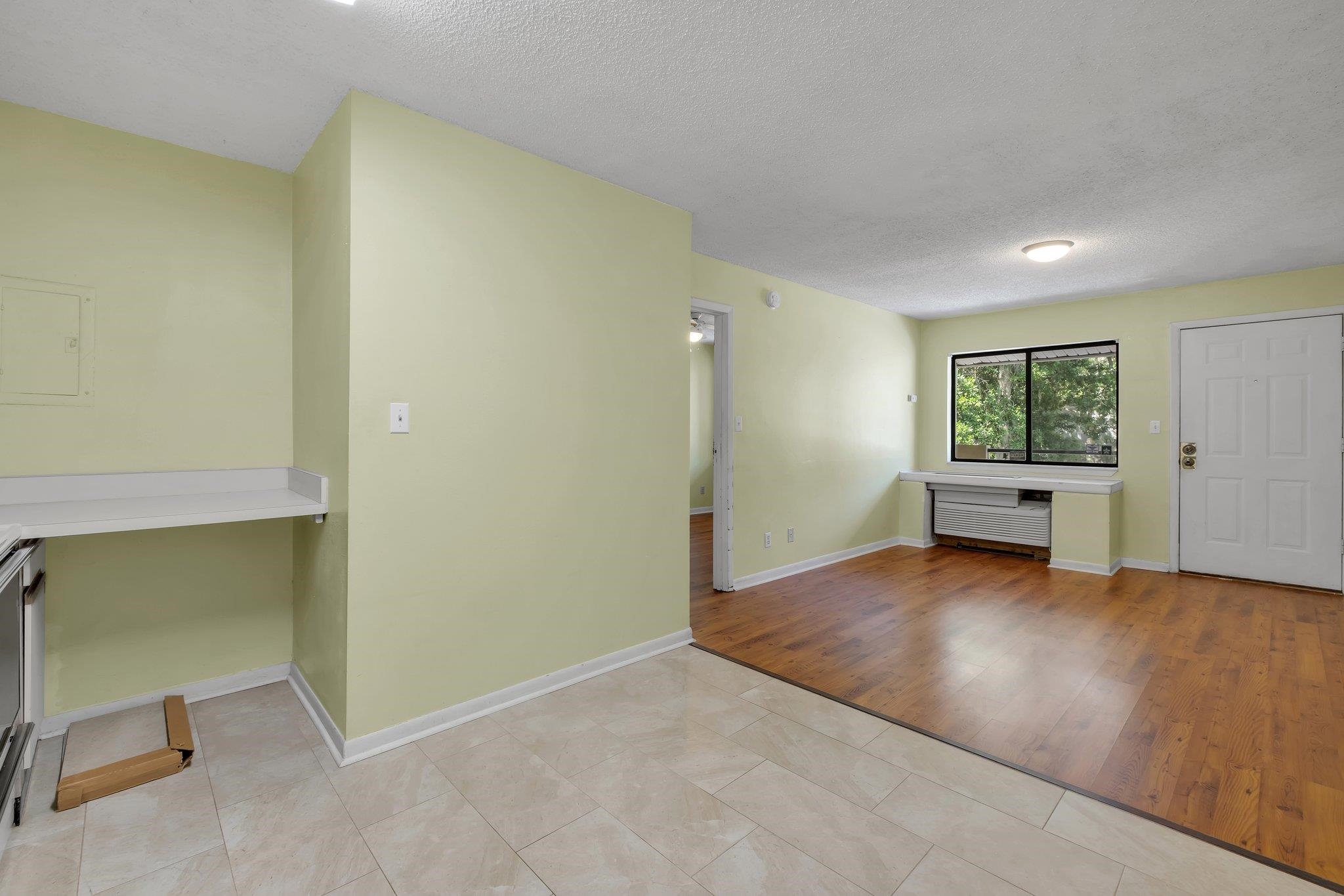 403 Hayden Road, Unit 205 Tallahassee, FL 32304 - Photo 9 of 17 Gallery Image 9