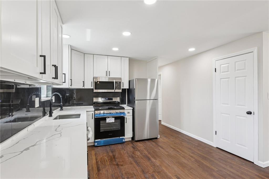 826 Blue Ridge Road Pittsburgh, PA 15239 - Photo 12 of 26 Gallery Image 12