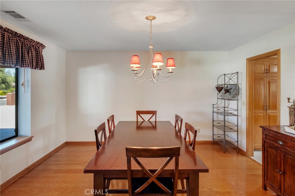 20277 Waco Road Apple Valley, CA 92308 - Photo 12 of 43