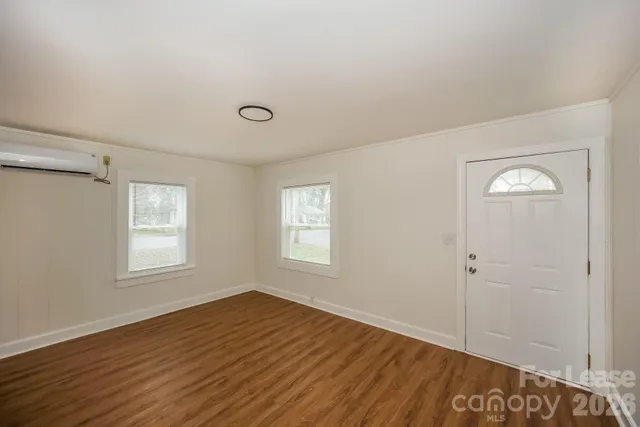 $1,355 | 502 Hickory Avenue, Statesville, NC 28677