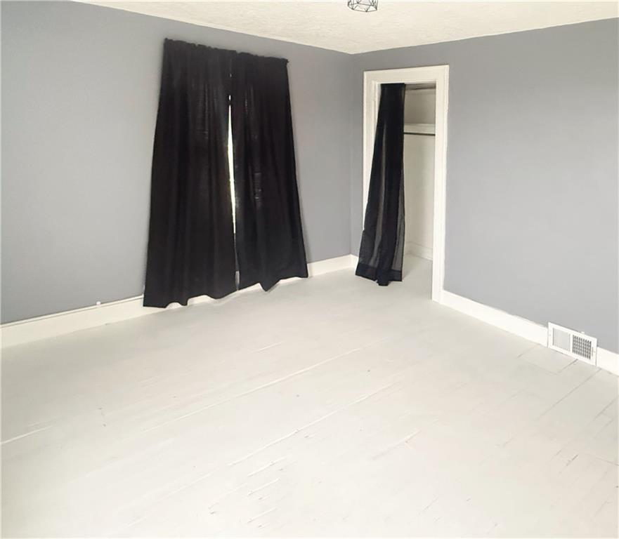 389 Webster Street Rochester, PA 15074 - Photo 17 of 24 Primary BR