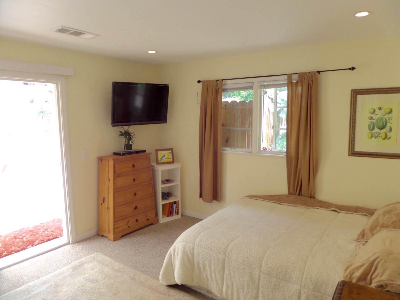 3918 Foothill Road Santa Barbara, CA 93110 - Photo 9 of 21 Master Bedroom