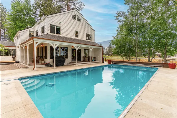 $2,269,000 | 60359 Arnold Market Road, Bend, OR 97702