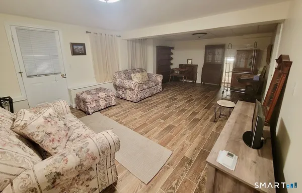 $314,000 | 230 East Wakefield Boulevard, Winchester, CT 06098