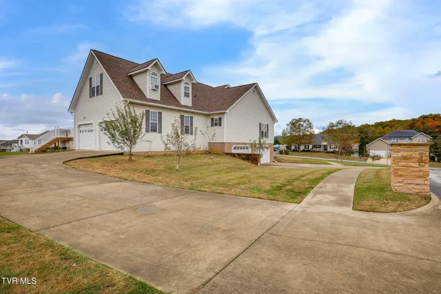 $499,999 | 27 Preakness Way, Telford, TN 37690