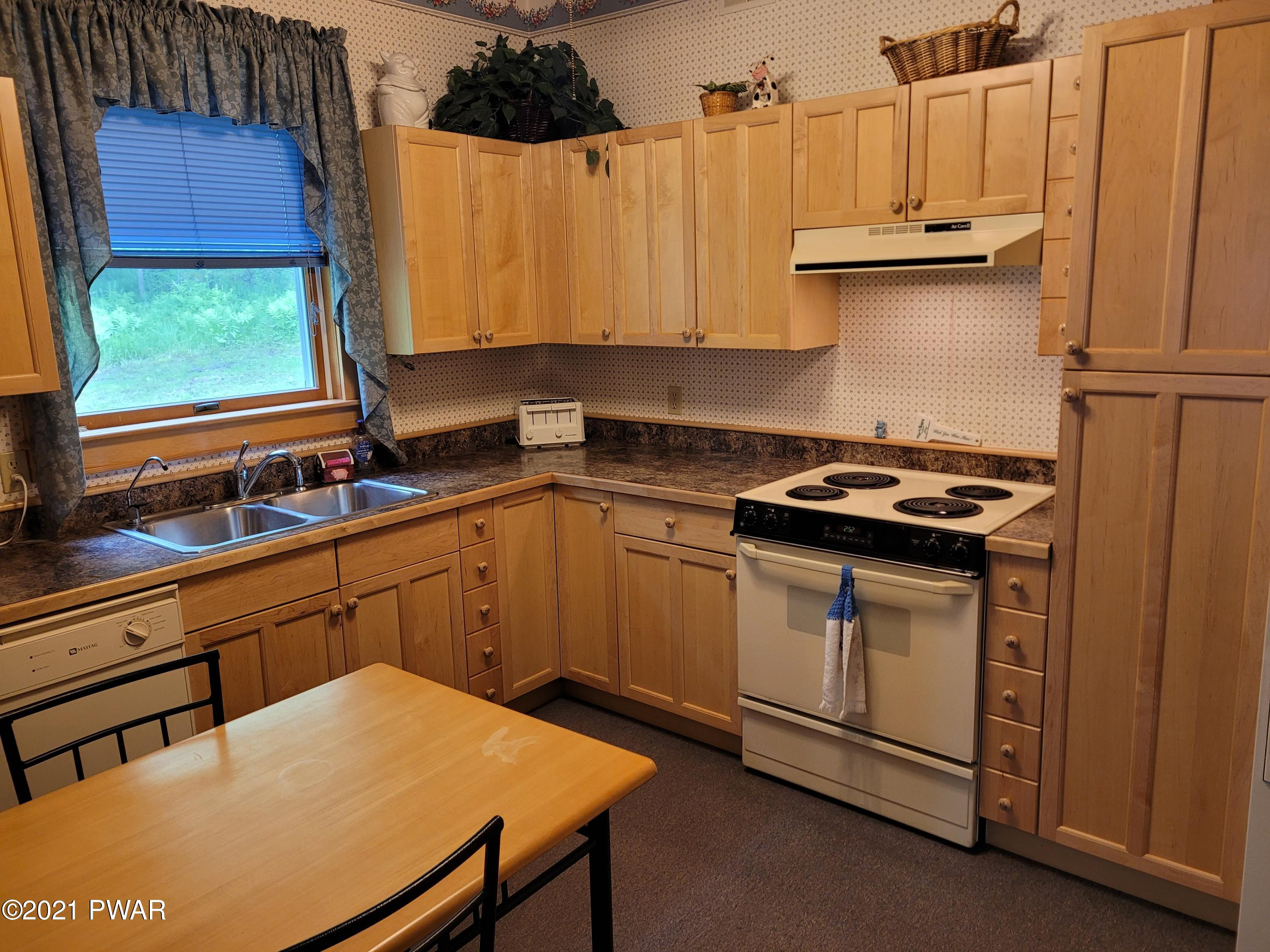 22 Canfield Road Tyler Hill, PA 18469 - Photo 16 of 26 2nd Kitchen