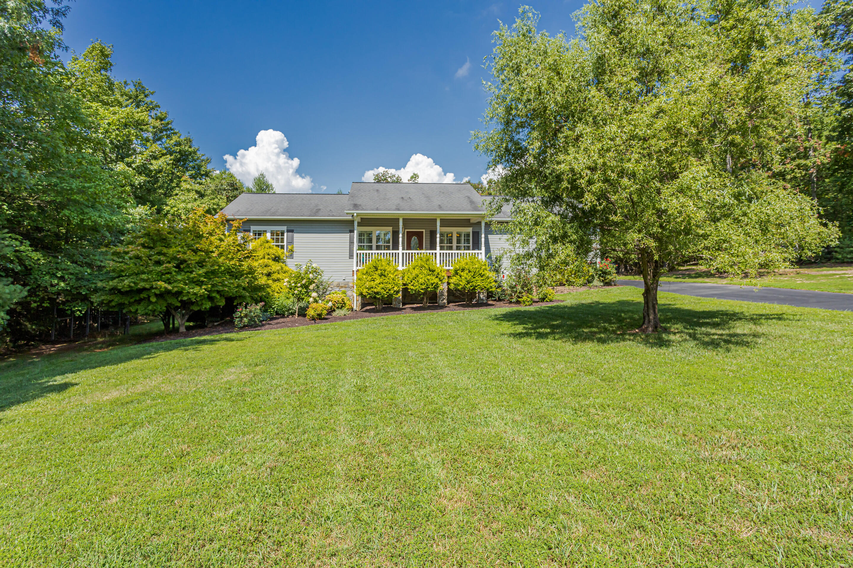 2435 Hopkins Road Rocky Mount, VA 24151 - Photo 2 of 61 04_2435_Hopkins_Rd04_mls