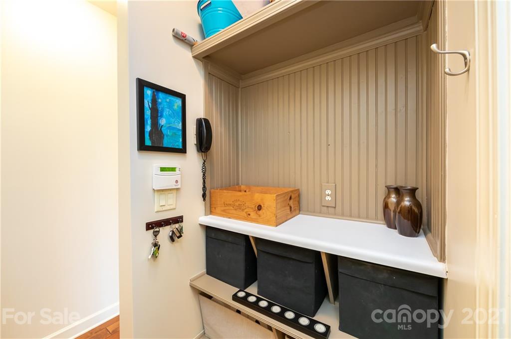 2721 Twinberry Lane Waxhaw, NC 28173 - Photo 25 of 29 a room with a table and chairs