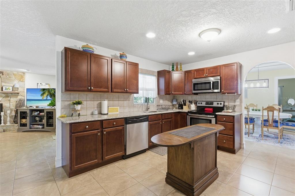 4248 Kilpatrick Street Port Charlotte, FL 33948 - Photo 15 of 73