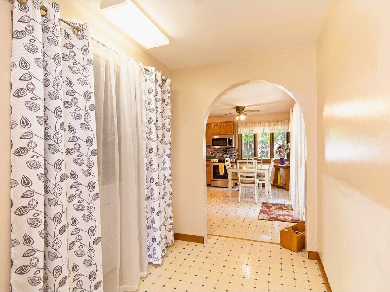 76 Woodbury Road Burlington, VT 05408 - Photo 12 of 40