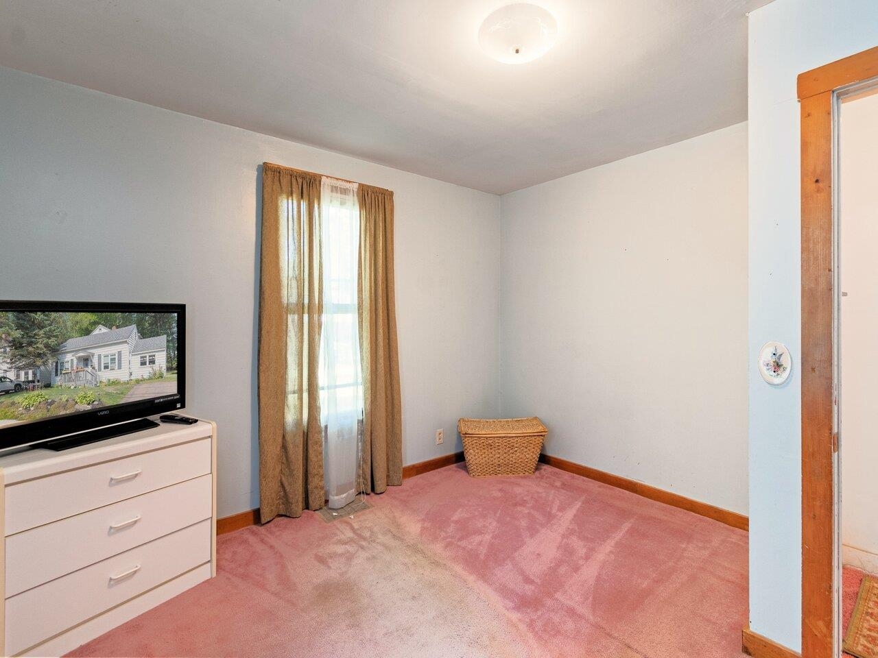 76 Woodbury Road Burlington, VT 05408 - Photo 19 of 40