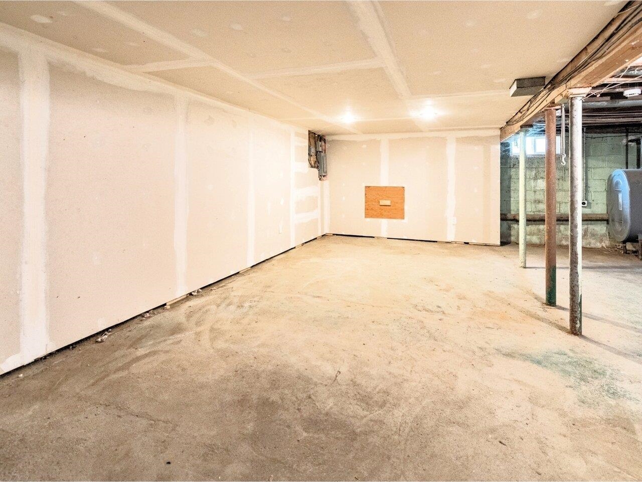 76 Woodbury Road Burlington, VT 05408 - Photo 28 of 40