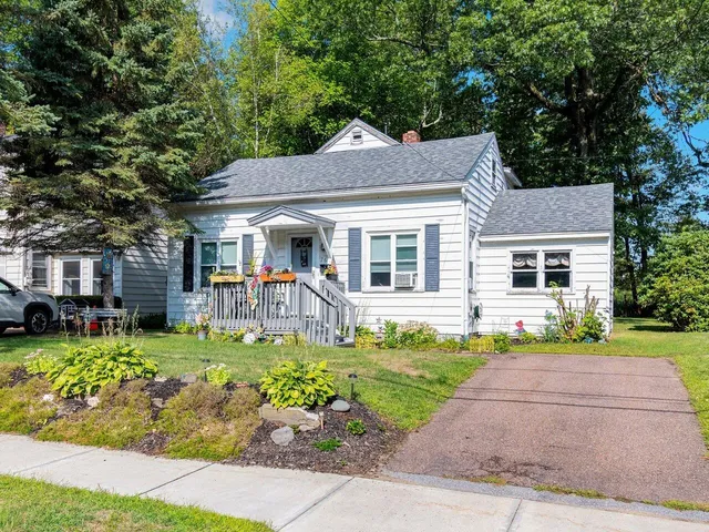 $425,000 | 76 Woodbury Road, Burlington, VT 05408