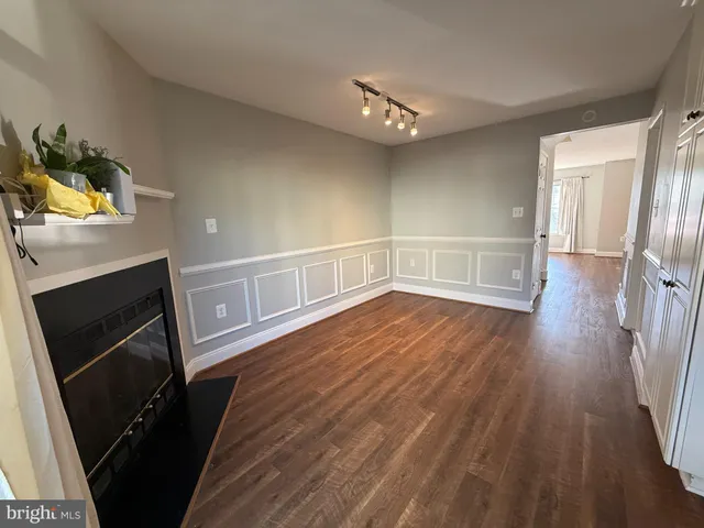 $2,650 | 8702 Village Green Court, Alexandria, VA 22309