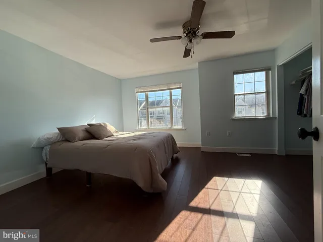 $2,650 | 8702 Village Green Court, Alexandria, VA 22309