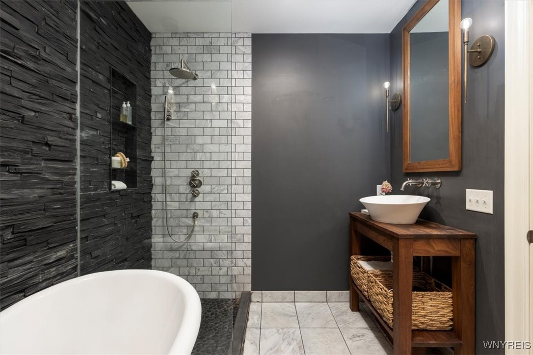 21 Creekview Court East Aurora, NY 14052 - Photo 26 of 50