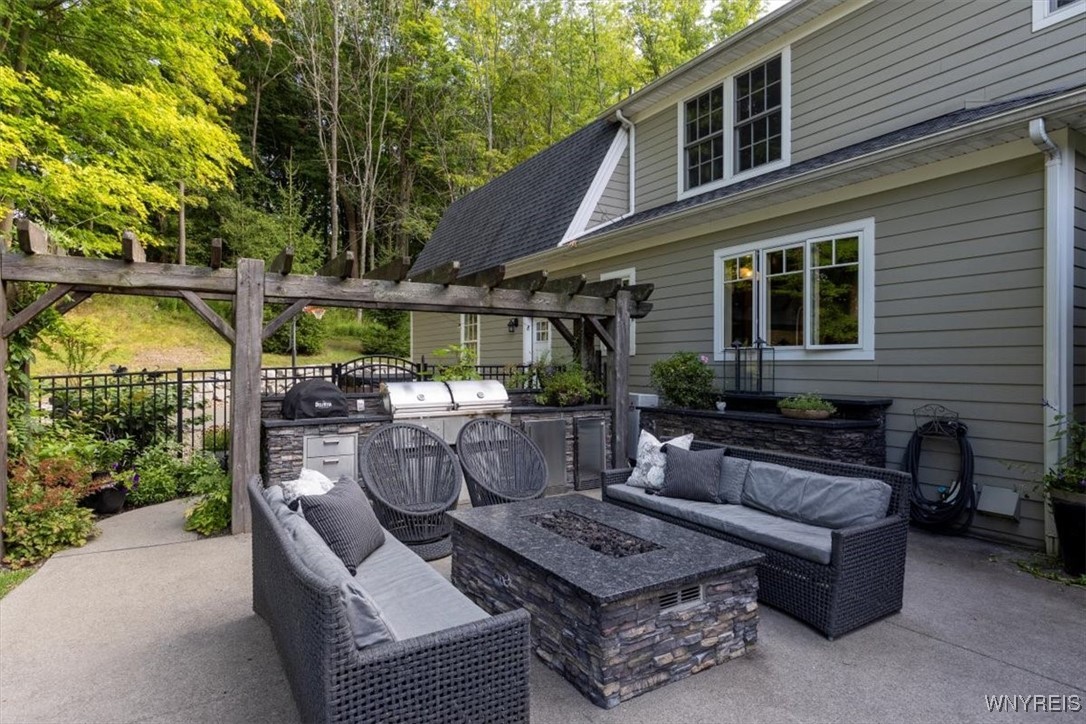 21 Creekview Court East Aurora, NY 14052 - Photo 33 of 50