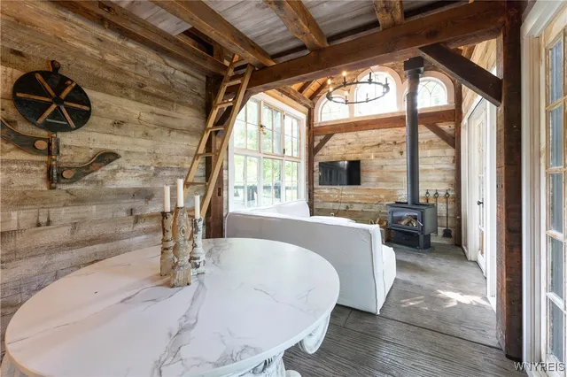 $1,450,000 | 21 Creekview Court, East Aurora, NY 14052