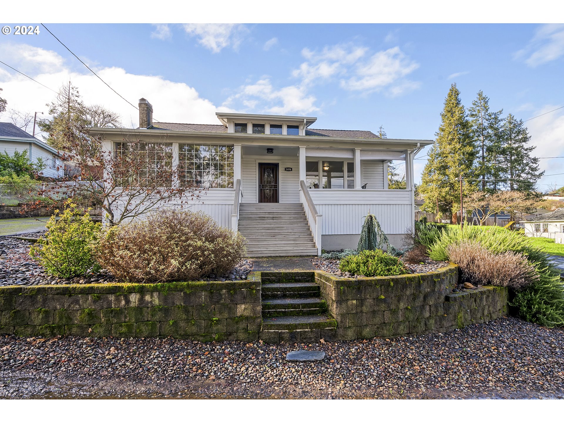 1406 Northwest Grove St